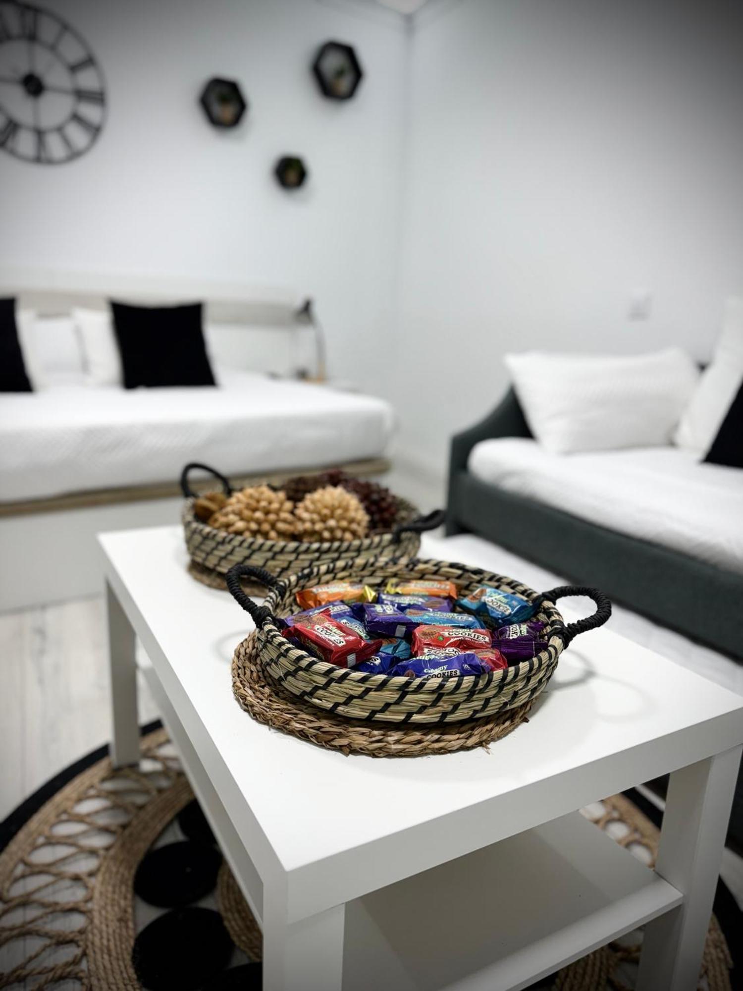 Madrid Centro Suite Vanguardista 外观 照片