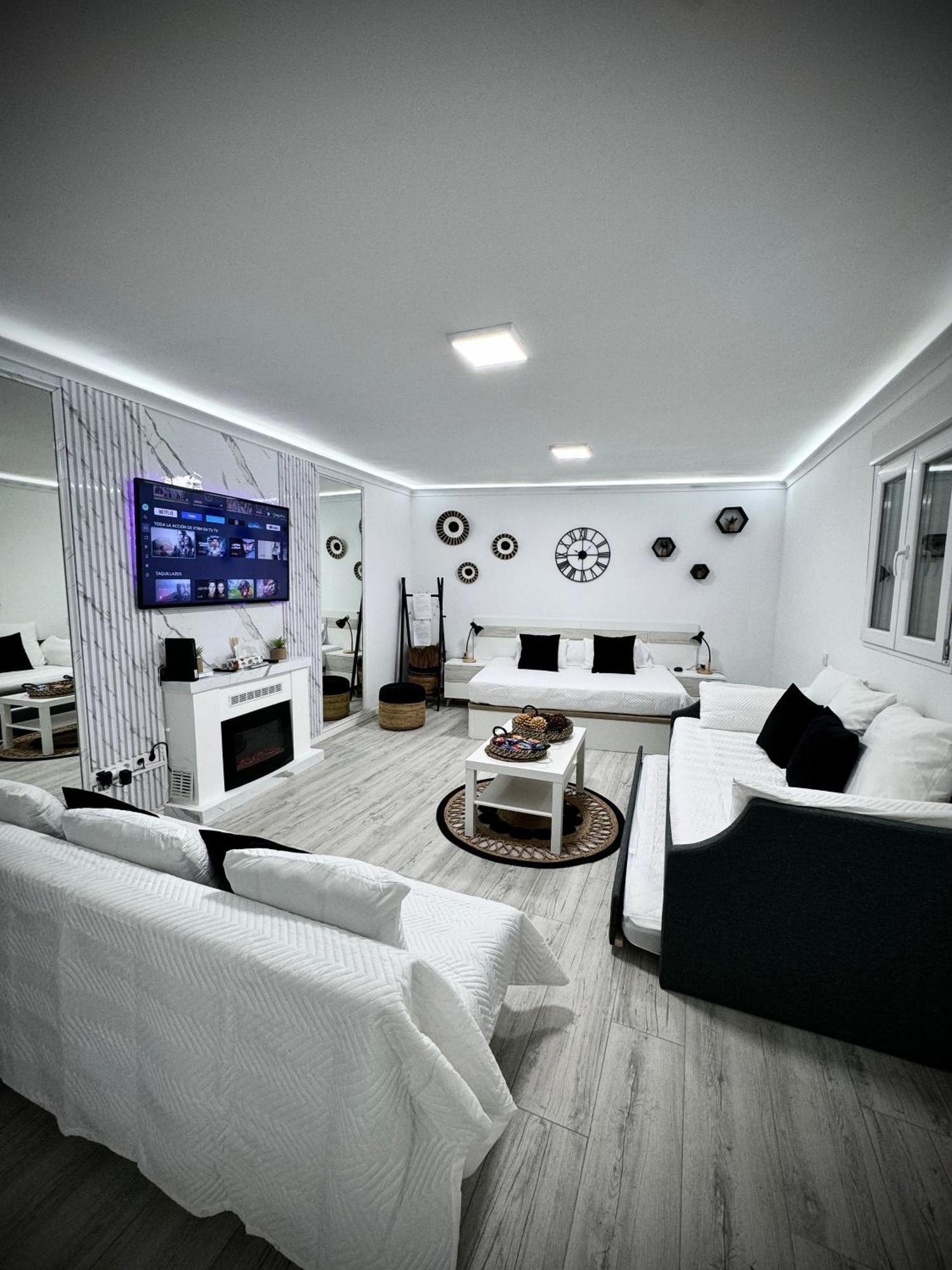 Madrid Centro Suite Vanguardista 外观 照片